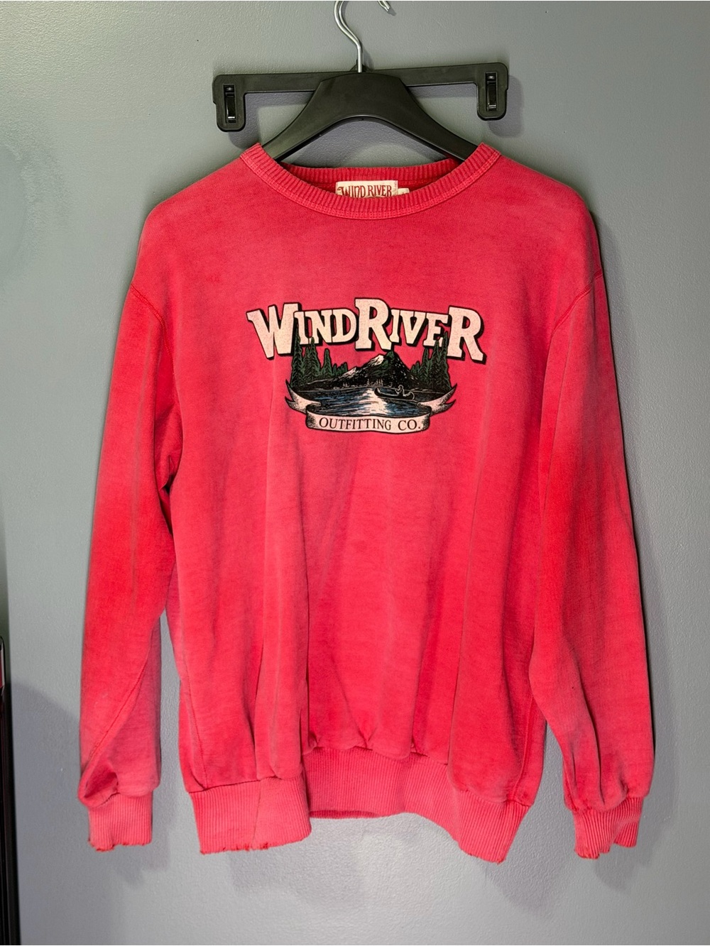 WindRiver Women's Crewneck Sweatshirt in Faded Red
